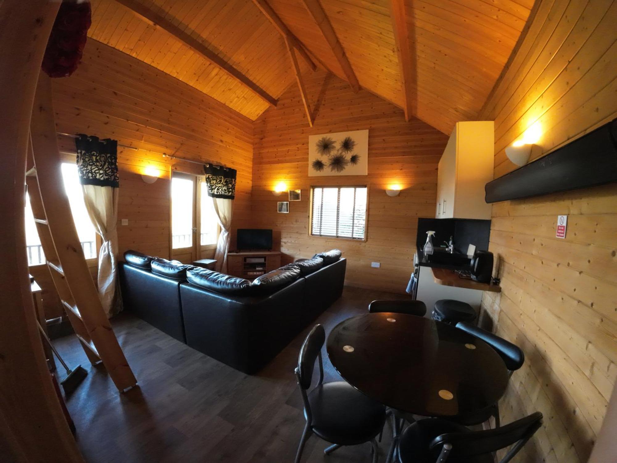 Ironbridge Lodge *